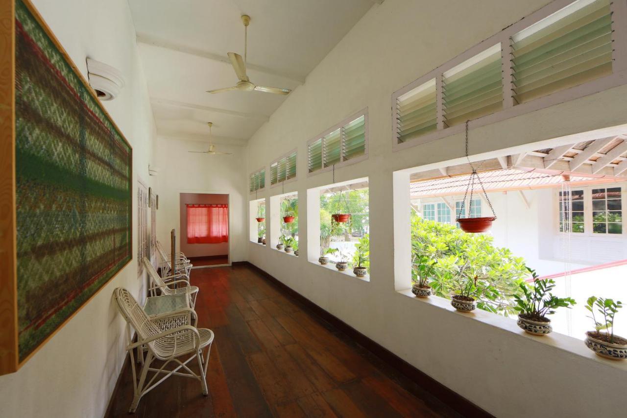 Neemrana'S- Tower House Hotell Kochi Exteriör bild