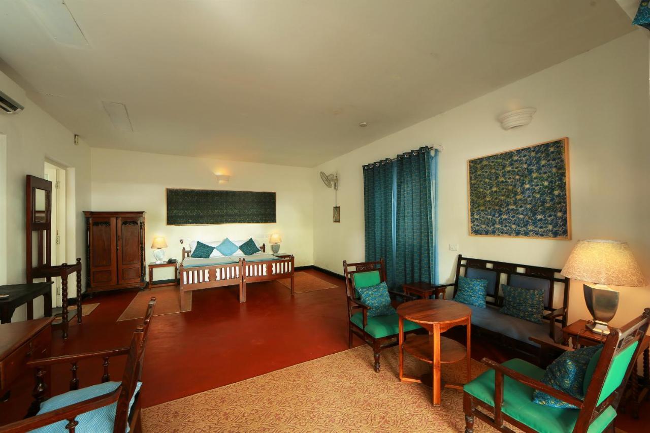 Neemrana'S- Tower House Hotell Kochi Exteriör bild