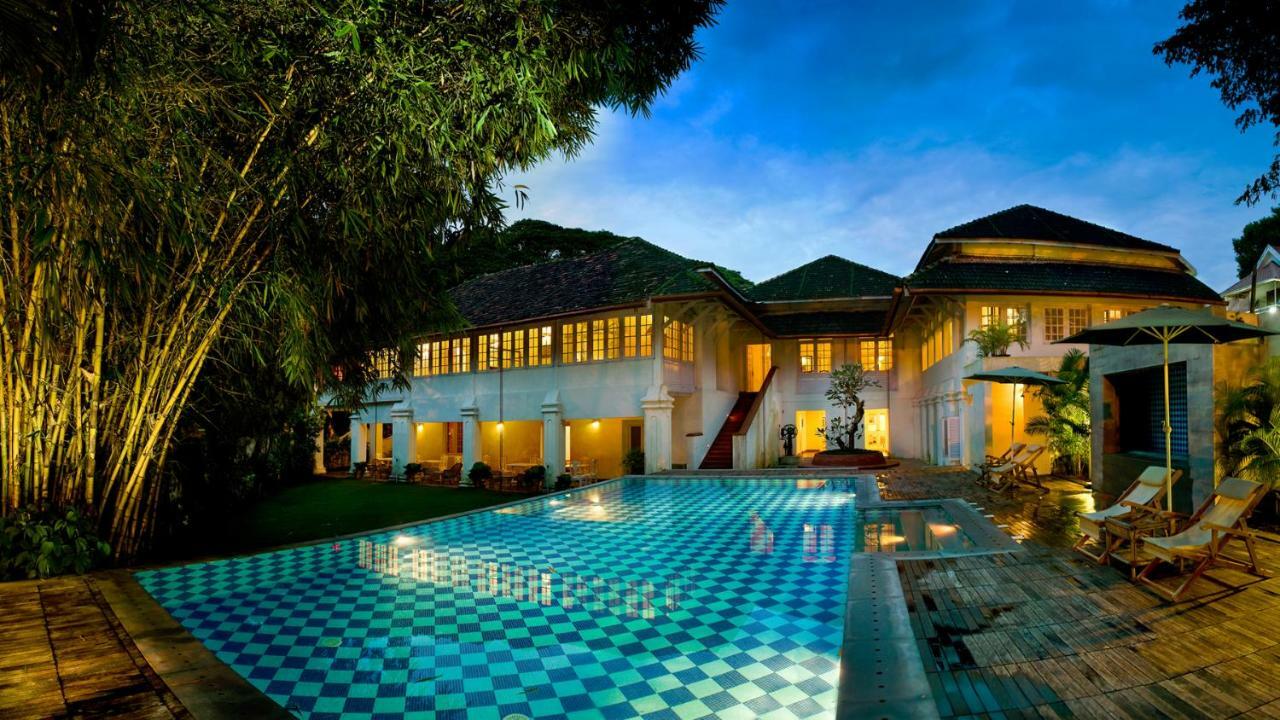 Neemrana'S- Tower House Hotell Kochi Exteriör bild