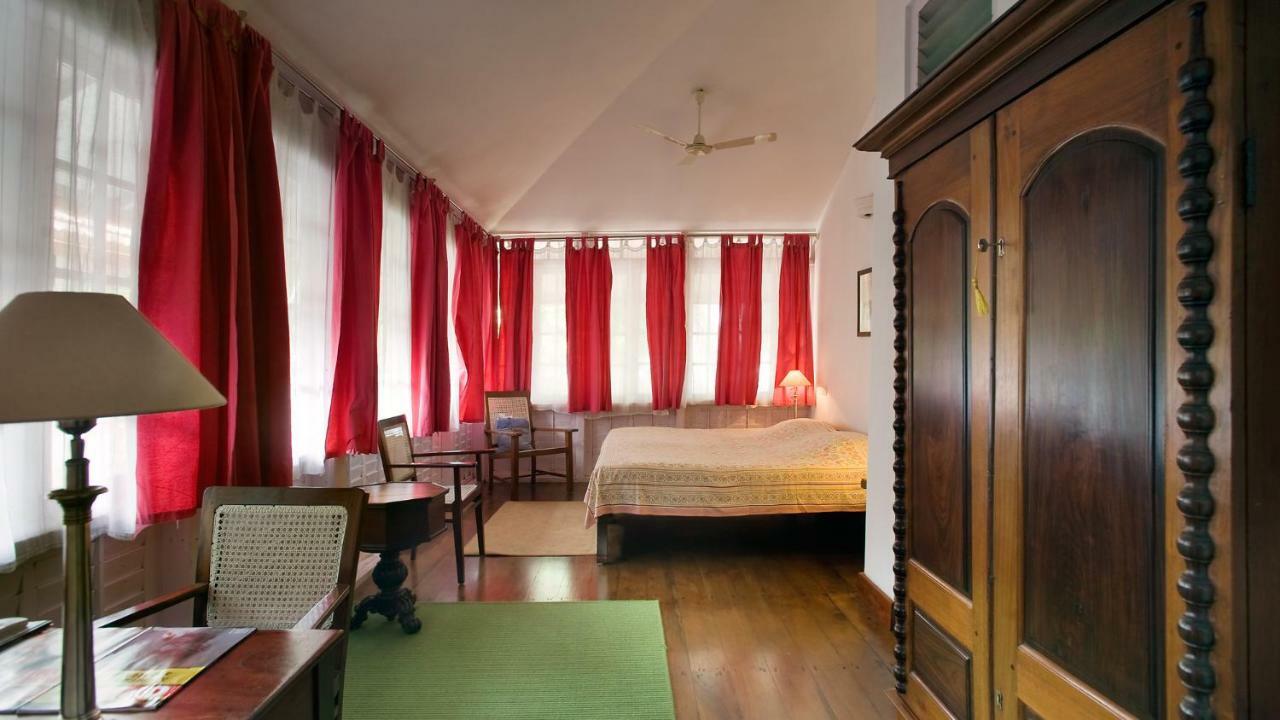 Neemrana'S- Tower House Hotell Kochi Exteriör bild